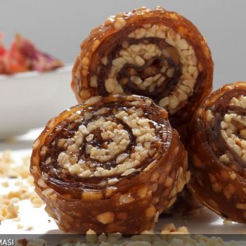BALLI PESTİLLİ FINDIK SARMASI